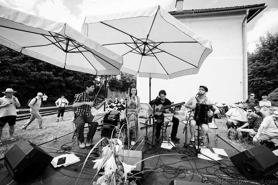 SCHRAMMELKLANG c2014 www.mussil.com 0783_BW.jpg