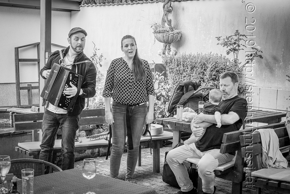 20200702 SCHRAMMELKLANGERL @ LITSCHAU c2020 www.stephanmussil.at 019 2.2k BW.JPG